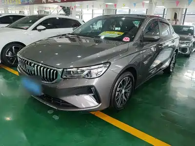 Geely Emgrand 2025