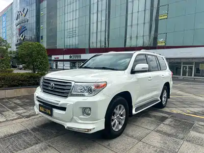 Toyota Land Cruiser 2013