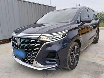 Roewe iMAX8 2023