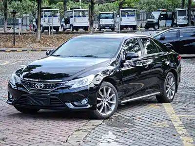 Toyota Reiz 2016