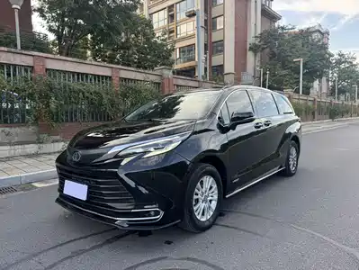 Toyota Sienna 2024