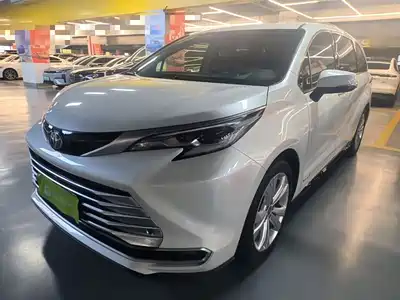 Toyota Sienna 2024