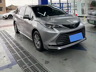 Toyota Sienna 2023