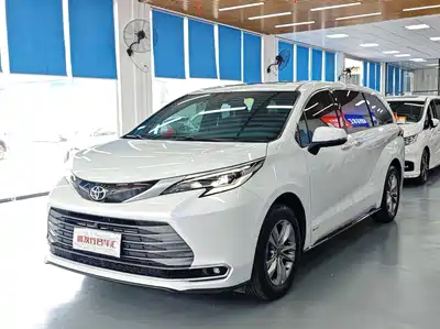 Toyota Sienna 2024