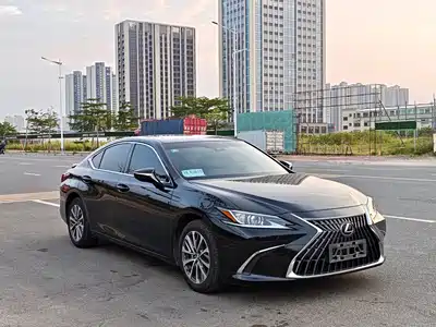 Lexus ES 2023