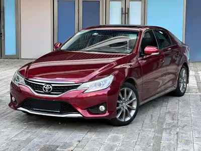 Toyota Reiz 2013