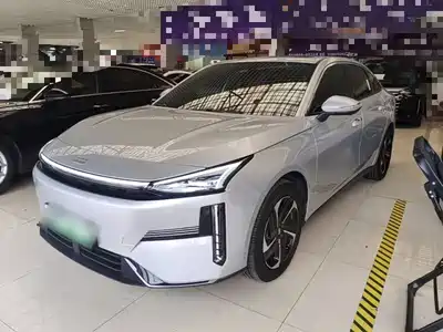 Geely Galaxy L6 2025