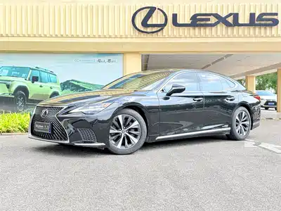 Lexus LS 2021