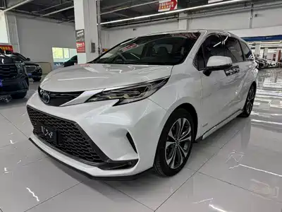 Toyota Granvia 2023