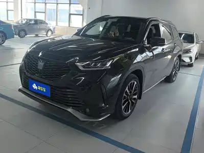 Toyota Crown Kluger 2024