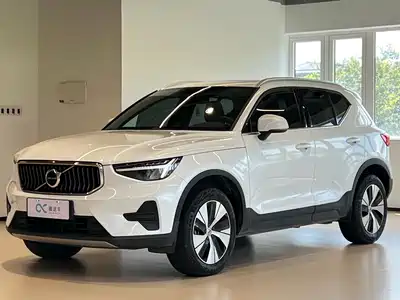 Volvo XC40 2024