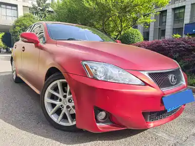 Lexus IS 2011