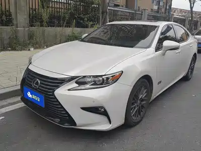 Lexus ES 2018