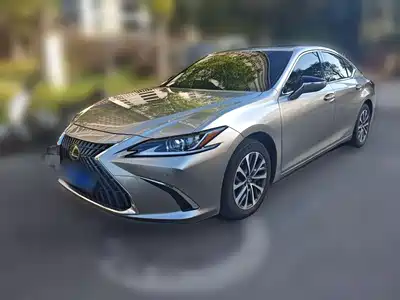 Lexus ES 2024