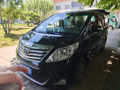 Toyota Alphard 2014