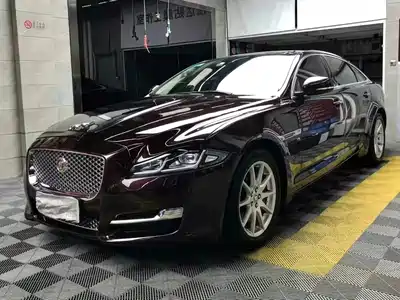 Jaguar XJ 2016