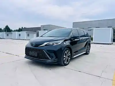 Toyota Granvia 2023
