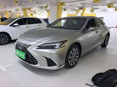 Lexus ES 2026