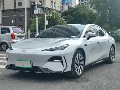 Geely Galaxy E8 2024