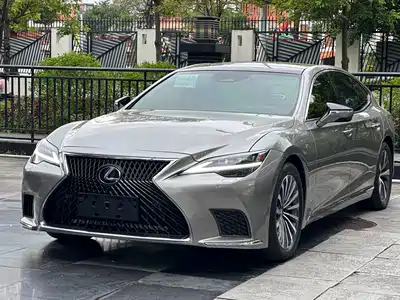 Lexus LS 2023