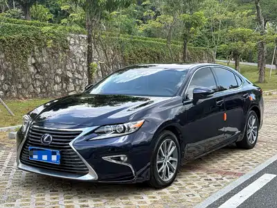 Lexus ES 2018