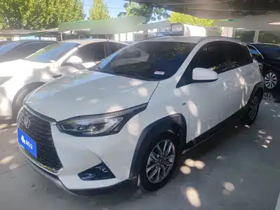 Toyota Yaris L 2021