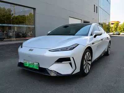 Geely Galaxy E8 2025