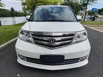 Honda Elysion 2012