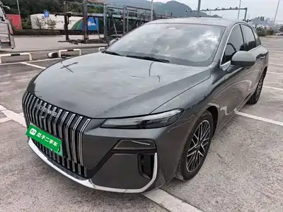 Roewe M7 DMH 2025