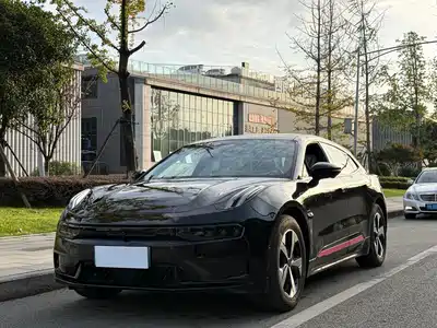 ZEEKR 001 2024