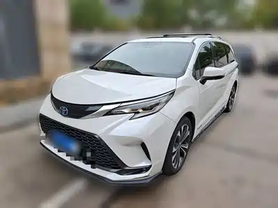 Toyota Granvia 2023
