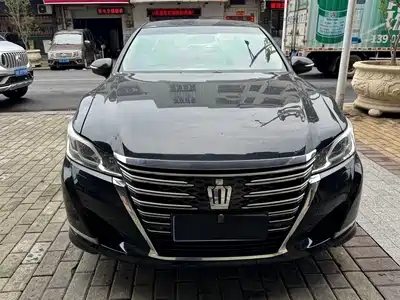 Toyota Crown 2017
