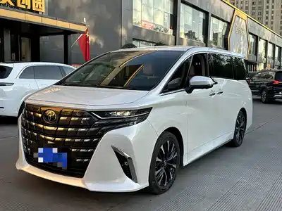 Toyota Alphard 2023