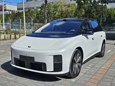 Li Auto i8 2026