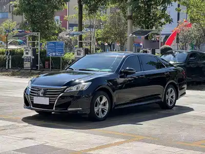 Toyota Crown 2017