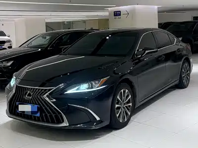 Lexus ES 2024