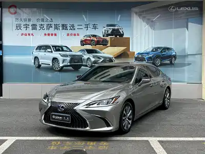 Lexus ES 2019