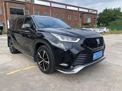 Toyota Crown Kluger 2023