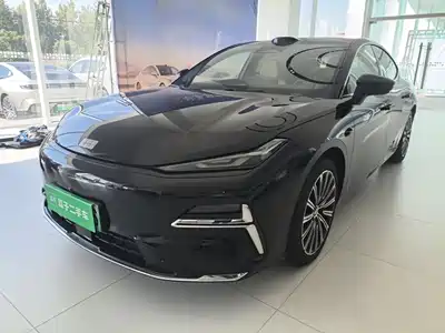 Geely Galaxy Xingyao 8 2025
