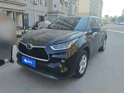 Toyota Highlander 2025