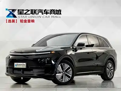 Li Auto L6 2025