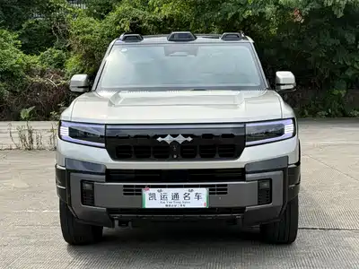 Fang Cheng Bao Leopard 8 2025
