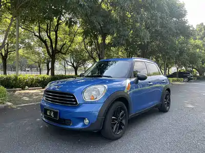 MINI COUNTRYMAN 2012