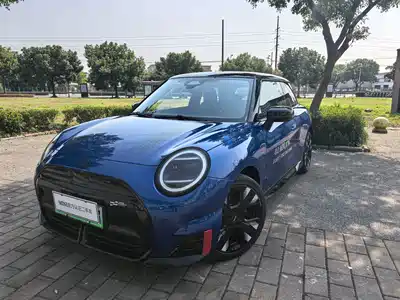 MINI Electric MINI JCW 2025