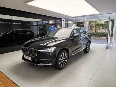 Volvo XC60 2025