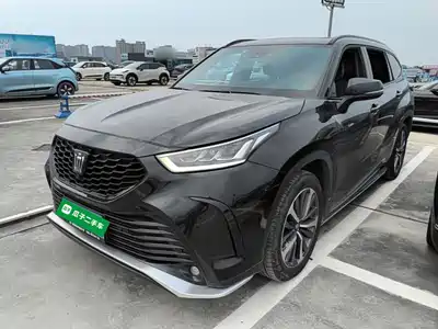 Toyota Crown Kluger 2024