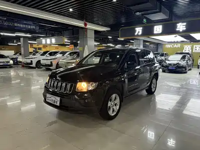 Jeep Compass (Import) 2013
