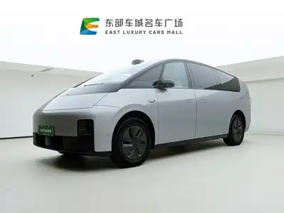 Li Auto MEGA 2024