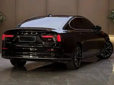 Volvo S90 2026