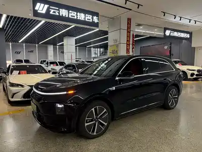 Li Auto L6 2024